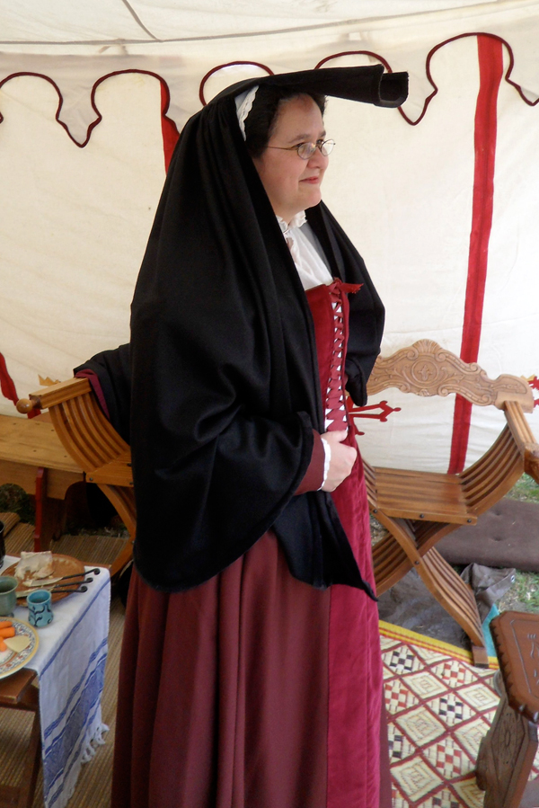 Heuke With Flemish Gown Trystan s Costume Closet